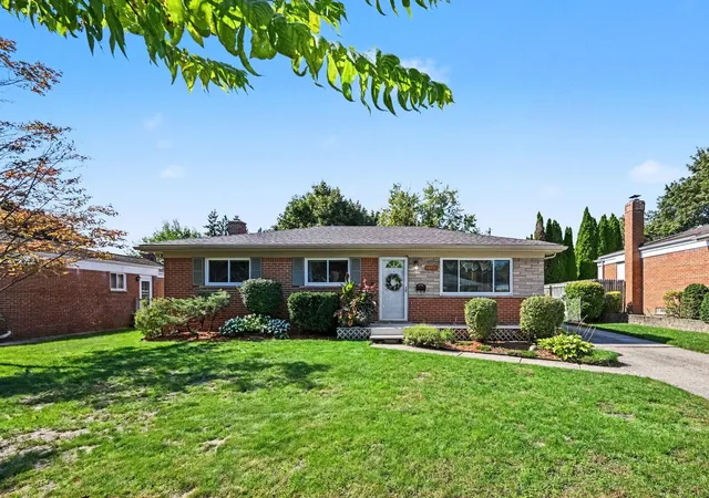 Photo 1 of Single family home for sale at 14441 Arden St, Livonia, MI 48154 | MLS# 81026053610 | Listing updated on 2026-10-11