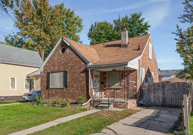 Photo 3 of Single family home for sale at 5070 Lafontaine St, Grosse Pointe, MI 48236 | MLS# 20261081575 | Listing updated on 2026-10-19