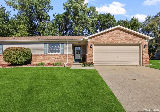 Condo for sale at 16891 N Gardenia Dr, Fraser, MI 48026 | MLS# 20261081595