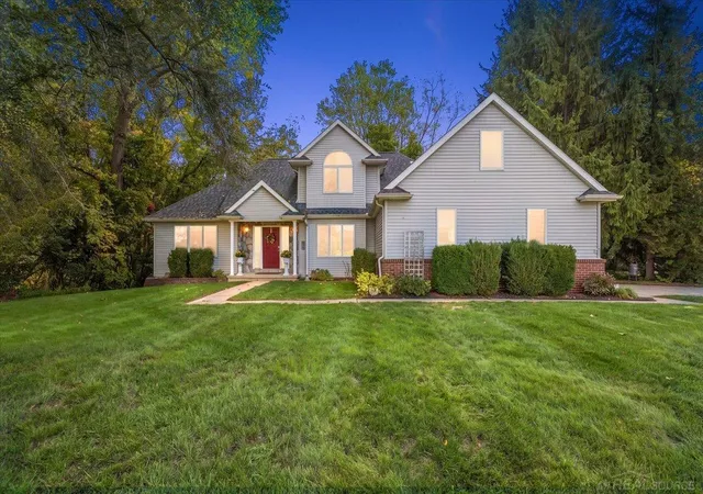 Photo 1 of Single family home for sale at 575 Lakes Edge Dr, Oxford, MI 48371 | MLS# 58050224245 | Listing updated on 2026-10-12