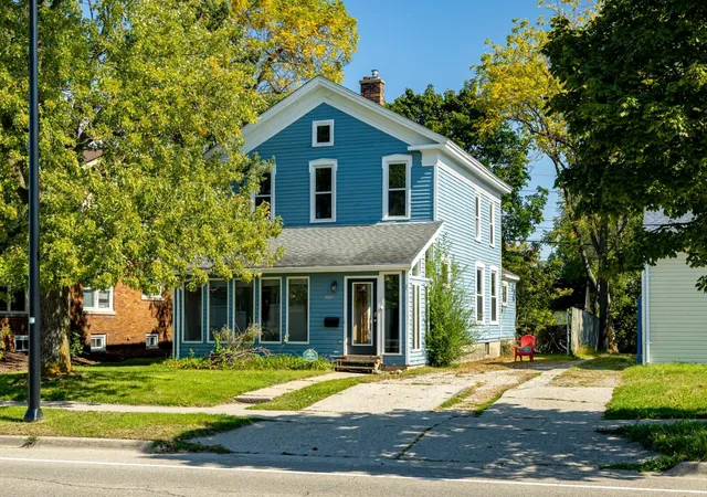 Single family home for sale at 1505 S State St, Ann Arbor, MI 48104 | MLS# 81026053645