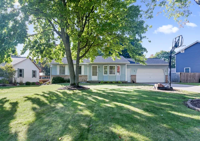 Photo 1 of Single family home for sale at 4350 Heritage Dr, Hudsonville, MI 49426 | MLS# 65026053641 | Listing updated on 2026-10-13
