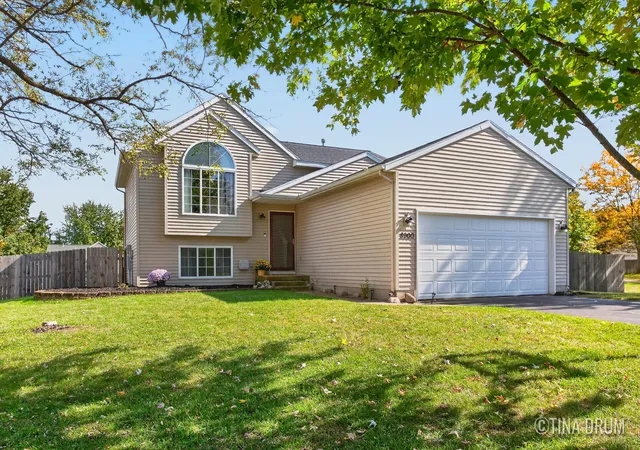 Photo 1 of Single family home for sale at 8900 Parker Woods Dr Nw, Sparta, MI 49345 | MLS# 65026053667 | Listing updated on 2026-10-08