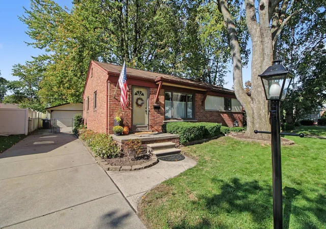 Photo 2 of Single family home for sale at 9885 Milburn St, Livonia, MI 48150 | MLS# 81026053677 | Listing updated on 2026-10-15