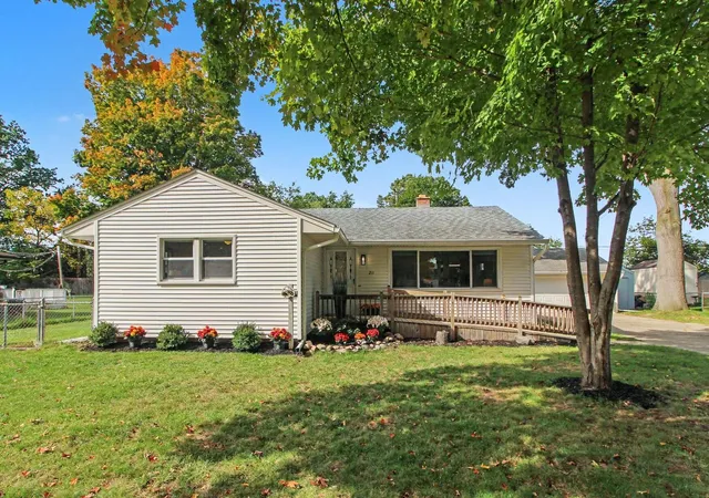 Photo 1 of Single family home for sale at 211 Emerson Ave, Ypsilanti, MI 48198 | MLS# 81026053673 | Listing updated on 2026-10-21