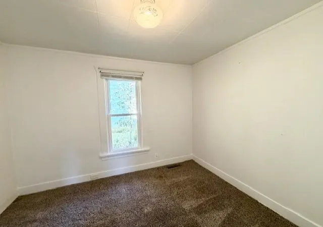 Photo 4 of Single family home for sale at 422 Rockingham Ave, Alma, MI 48801 | MLS# 79080074338 | Listing updated on 2026-10-11