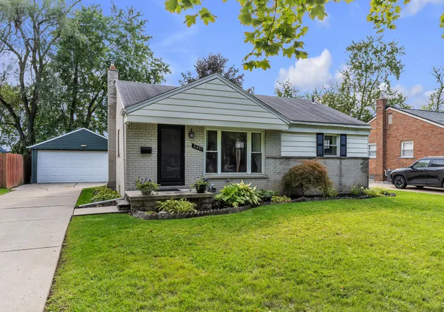 Single family home for sale at 31491 Lamar Dr, Farmington, MI 48336 | MLS# 81026053682