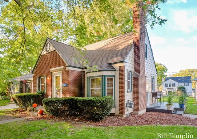 Photo 3 of Single family home for sale at 2543 Richards Dr Se, Grand Rapids, MI 49506 | MLS# 65026053679 | Listing updated on 2026-10-15