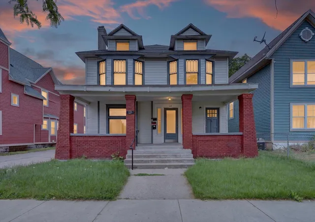 Photo 1 of Single family home for sale at 1125 Madison Ave Se, Grand Rapids, MI 49507 | MLS# 65026053689 | Listing updated on 2026-10-08