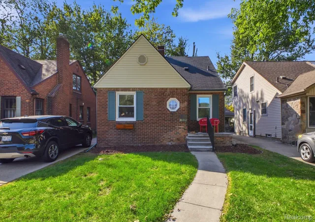 Photo 2 of Single family home for sale at 845 N Martha St, Dearborn, MI 48128 | MLS# 20261081688 | Listing updated on 2026-10-18