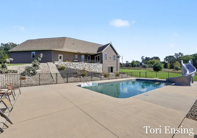 Photo 2 of Single family home for sale at 4878 S Greenville Rd, Greenville, MI 48838 | MLS# 65026053721 | Listing updated on 2026-10-16
