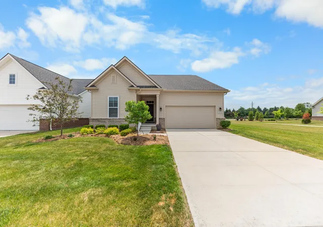Photo 2 of Condo for sale at 3772 Park Crk Ln, Canton, MI 48188 | MLS# 81026053725 | Listing updated on 2026-10-08