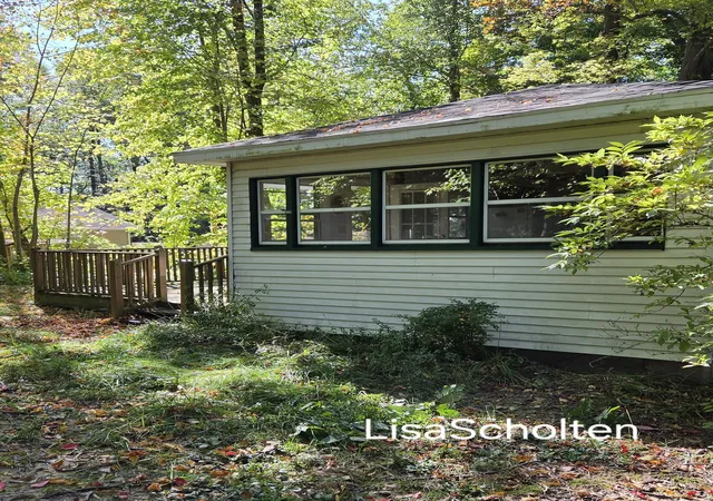 Photo 1 of Single family home for sale at 5998 Lincoln St, Coloma, MI 49038 | MLS# 71026053726 | Listing updated on 2026-10-20