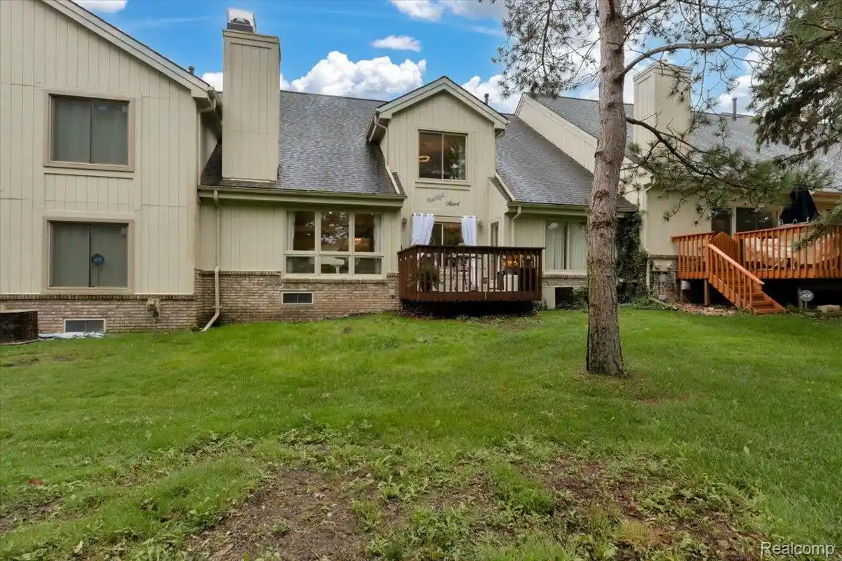 Listing Photo 34 - Condo for sale in 24547 Martel Dr located at 24547 Martel Dr, Farmington Hills, MI 48335 - Unit 24547 Martel Dr