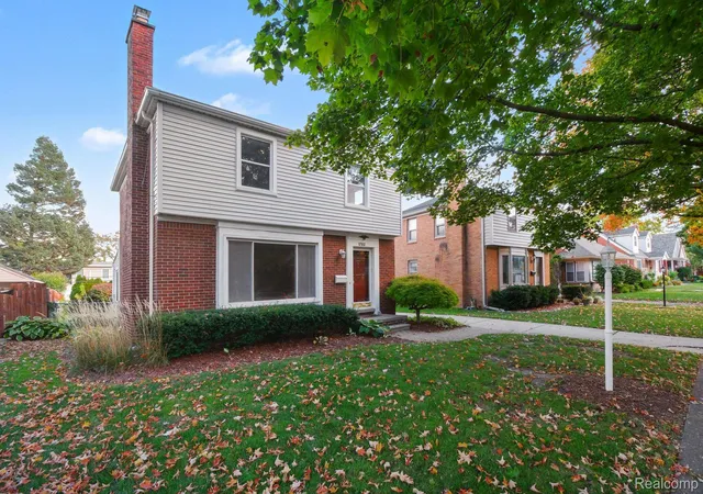 Photo 2 of Single family home for sale at 1763 S Eton St, Birmingham, MI 48009 | MLS# 20261081730 | Listing updated on 2026-10-20