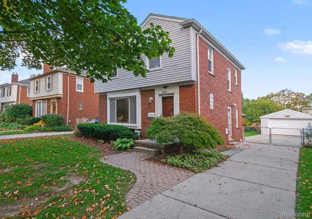 Photo 3 of Single family home for sale at 1763 S Eton St, Birmingham, MI 48009 | MLS# 20261081730 | Listing updated on 2026-10-20