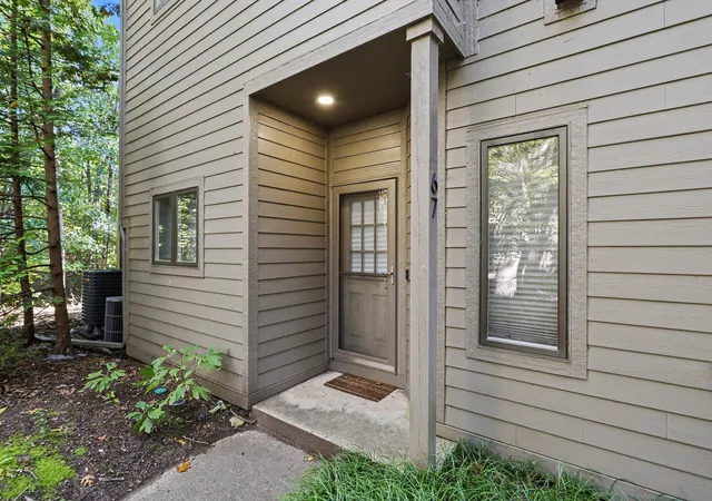 Listing Photo 1 - Condo for sale in building located at 1501 W Water St, New Buffalo, MI 49117 - Unit #67