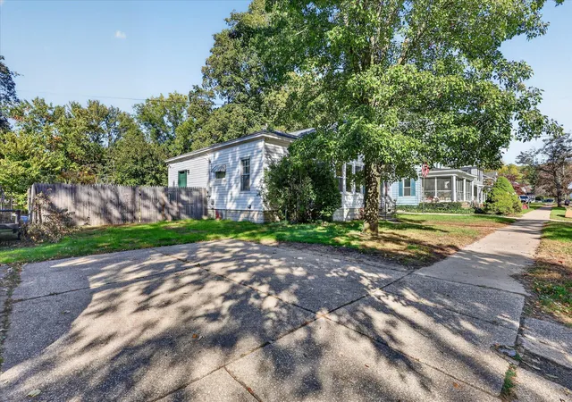 Photo 2 of Single family home for sale at 170 North St, Allegan, MI 49010 | MLS# 72026053760 | Listing updated on 2026-10-19