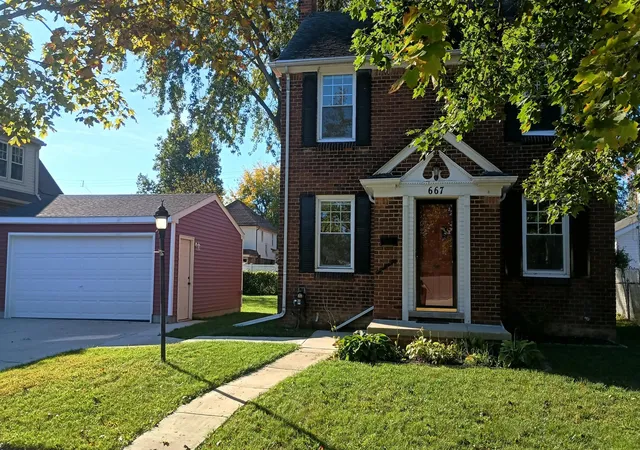 Photo 1 of Single family home for sale at 667 North Dr, Wyandotte, MI 48192 | MLS# 81026053761 | Listing updated on 2026-10-10