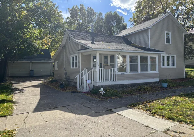 Photo 2 of Single family home for sale at 123 W Todd Ave, Reed City, MI 49677 | MLS# 72026053772 | Listing updated on 2026-10-08