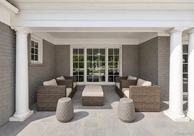 Photo 3 of Single family home for sale at 232 Guilford Rd, Bloomfield Hills, MI 48304 | MLS# 20261081771 | Listing updated on 2026-10-21