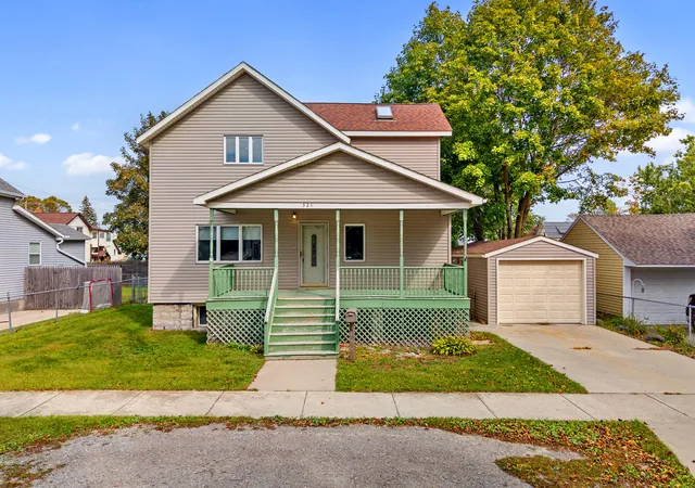 Photo 1 of Sale Pending at 521 Tawas St, Alpena, MI 49707 | MLS# 65026053785 | Listing updated on 2026-10-16
