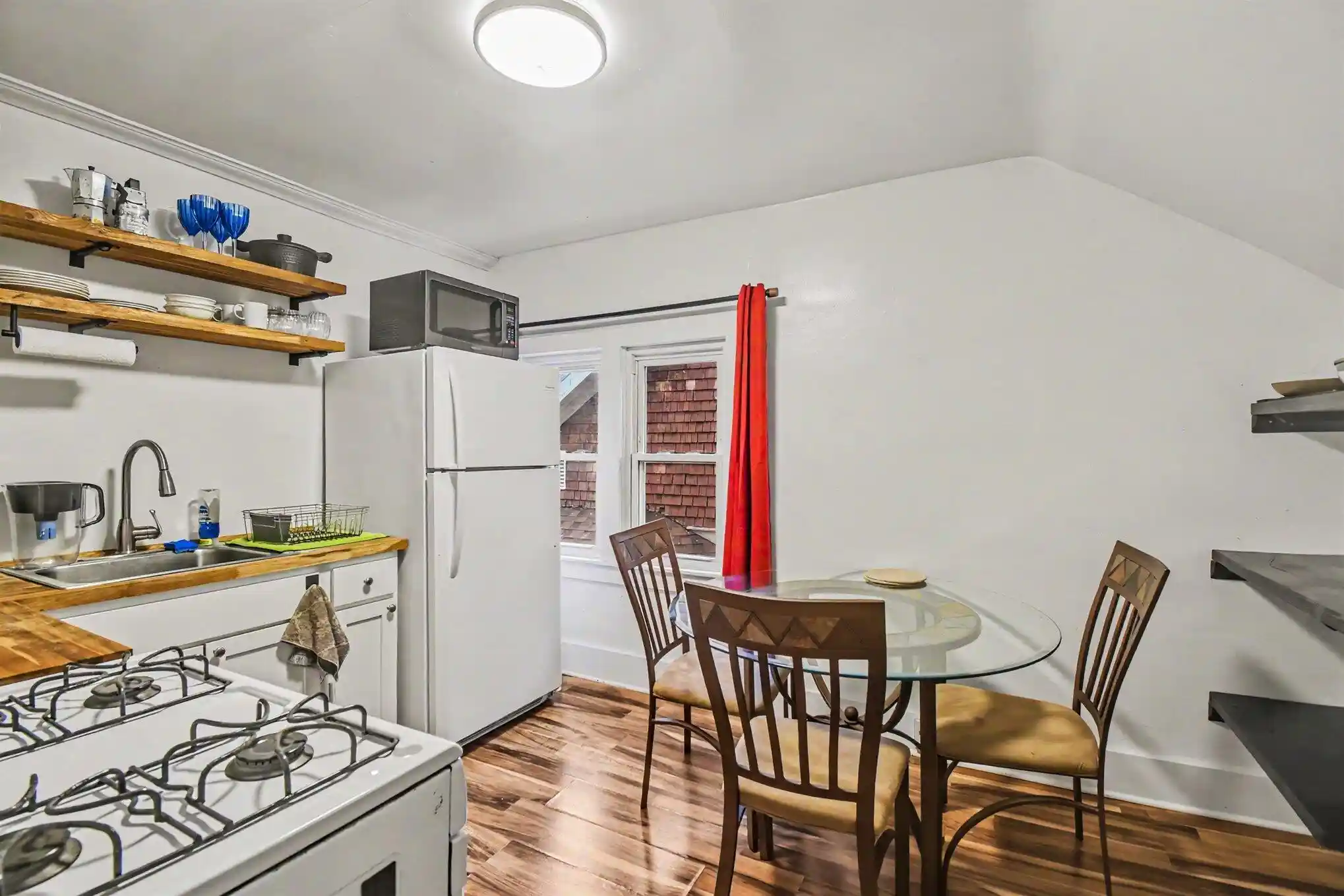 Listing Photo 2 - Condo for sale in 1412 SE Sherman St located at 1412 SE Sherman St, Grand Rapids, MI 49506 - Unit 1412 Sherman St SE
