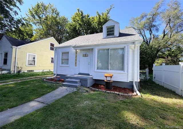 Photo 1 of Single family home for sale at 9257 Minock St, Detroit, MI 48228 | MLS# 20261081784 | Listing updated on 2026-10-10