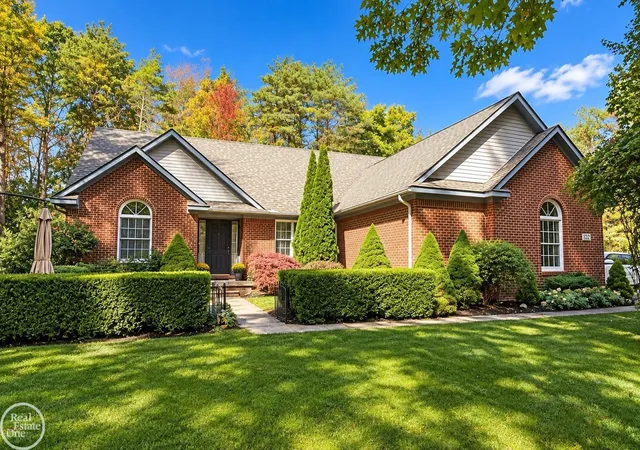 Single family home for sale at 122 Howland Pines Dr, Oxford, MI 48371 | MLS# 58050224323