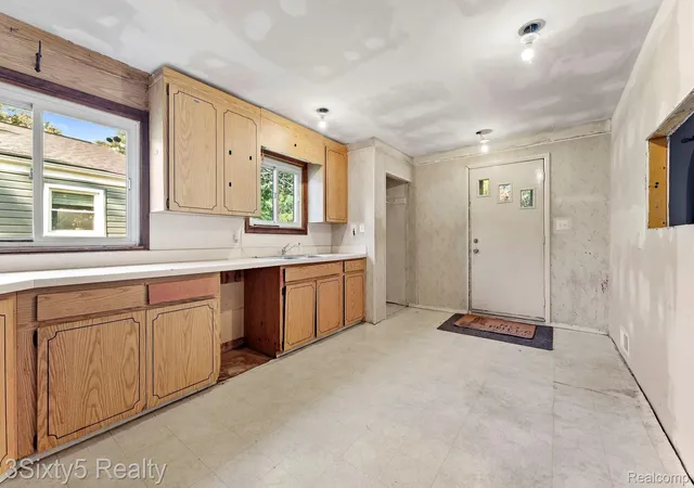Photo 3 of Single family home for sale at 6744 Harding St, Taylor, MI 48180 | MLS# 20261081809 | Listing updated on 2026-10-12