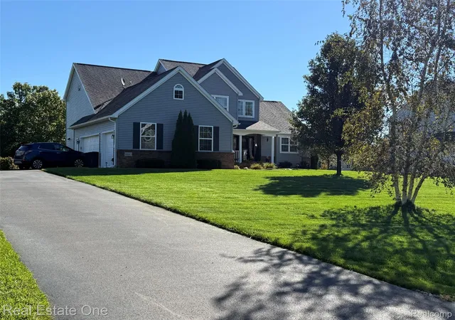 Photo 2 of Single family home for sale at 4143 Mckenna, Adrian, MI 49221 | MLS# 20261081818 | Listing updated on 2026-10-20
