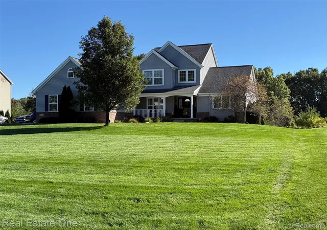 Photo 3 of Single family home for sale at 4143 Mckenna, Adrian, MI 49221 | MLS# 20261081818 | Listing updated on 2026-10-20