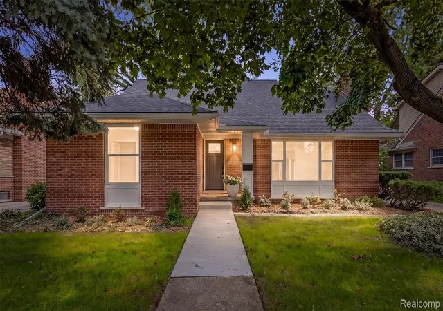 Photo 1 of Single family home for sale at 19984 Fairway Dr, Grosse Pointe Woods, MI 48236 | MLS# 20261081824 | Listing updated on 2026-10-17