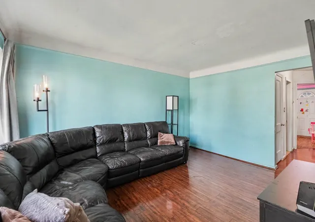 Photo 3 of Single family home for sale at 2824 Kenmore Rd, Berkley, MI 48072 | MLS# 81026053819 | Listing updated on 2026-10-11