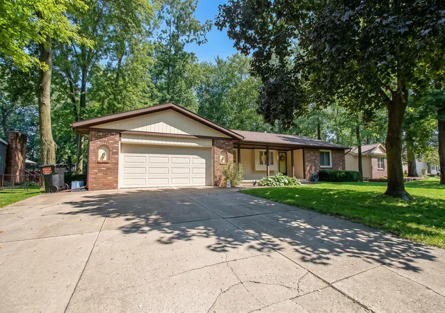 Photo 1 of Single family home for sale at 7337 Yorkshire Dr, Hudsonville, MI 49426 | MLS# 65026053821 | Listing updated on 2026-10-21