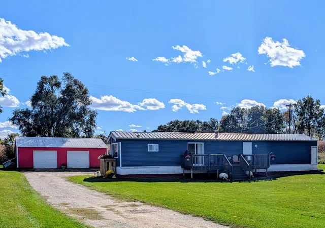 Photo 1 of Single family home for sale at 7675 W Madison Rd, Elwell, MI 48832 | MLS# 79080074360 | Listing updated on 2026-10-11