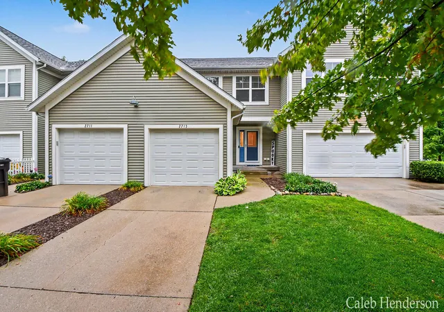 Photo 2 of Condo for sale at 2713 Blue Stem Dr, Zeeland, MI 49464 | MLS# 65026053825 | Listing updated on 2026-10-18