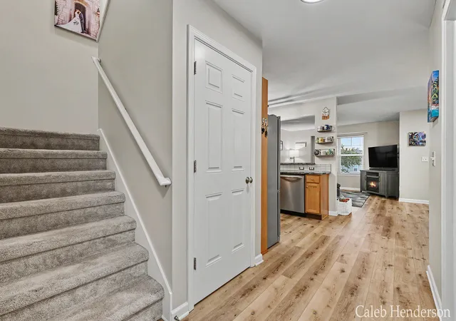 Photo 3 of Condo for sale at 2713 Blue Stem Dr, Zeeland, MI 49464 | MLS# 65026053825 | Listing updated on 2026-10-28