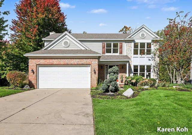 Single family home for sale at 4561 Woodcreek Dr SE, Grand Rapids, MI 49546 | MLS# 65026053830