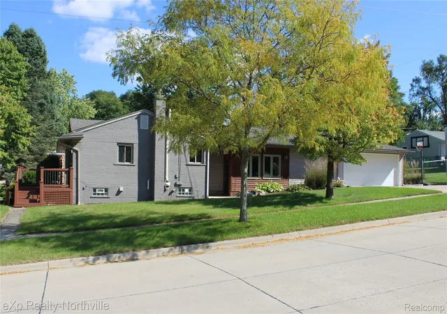 Photo 2 of Single family home for sale at 1106 Prince St, Milford, MI 48381 | MLS# 20261081846 | Listing updated on 2026-10-20
