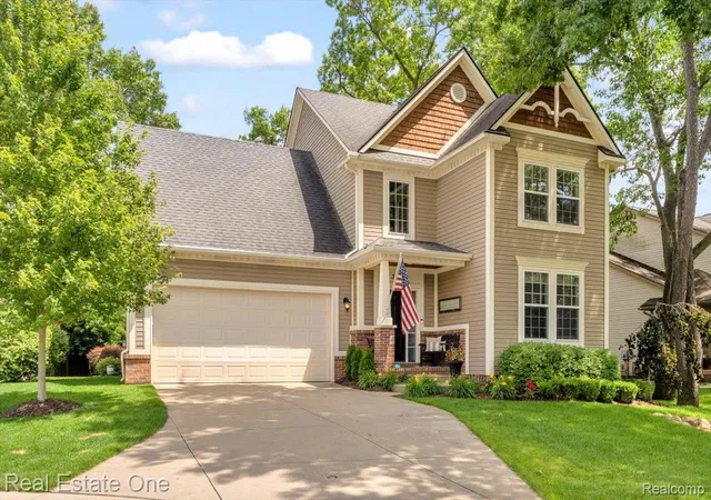 Photo 2 of Single family home for sale at 312 Stone Wood Ct, Milford, MI 48381 | MLS# 20261081848 | Listing updated on 2026-10-12