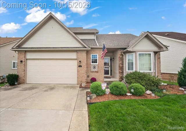 Photo 2 of Single family home for sale at 13915 Perry Blvd, Riverview, MI 48193 | MLS# 20261081852 | Listing updated on 2026-10-15