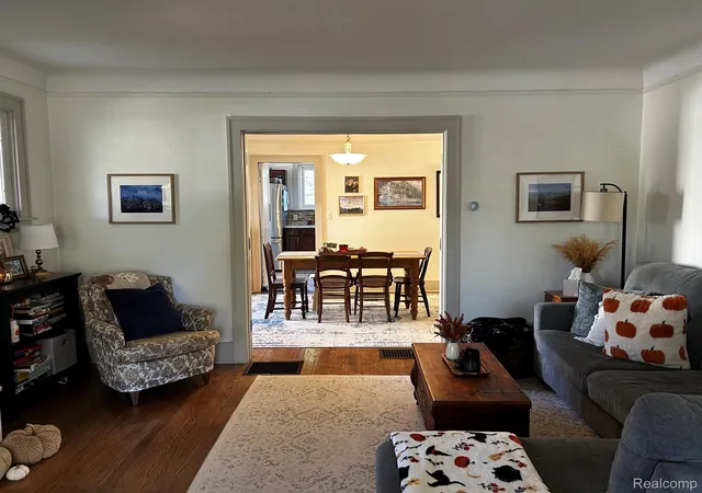Photo 2 of Single family home for sale at 816 E Grand River Ave, Howell, MI 48843 | MLS# 20261081861 | Listing updated on 2026-10-27