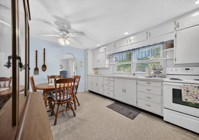 Photo 2 of Single family home for sale at 1697 Greenly Ave, Benton Harbor, MI 49022 | MLS# 69026053848 | Listing updated on 2026-10-11