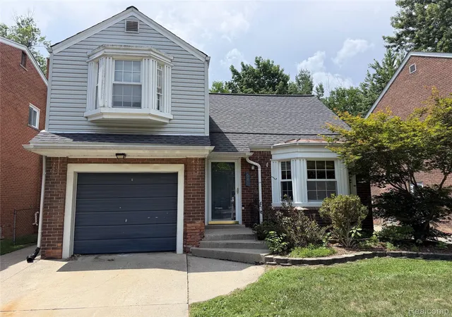 Single family home for sale at 643 N Rosevere St, Dearborn, MI 48128 | MLS# 20261081870