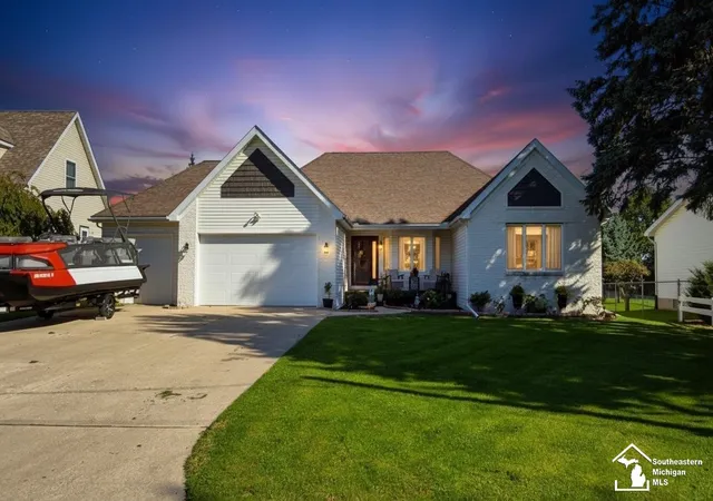 Photo 1 of Sale Pending at 4900 Evergreen Dr, Monroe, MI 48161 | MLS# 57050224365 | Listing updated on 2026-10-15