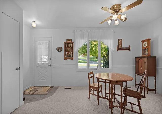 Listing Photo 4 - Condo for sale in building located at 3091 Beechridge Dr, Hudsonville, MI 49426