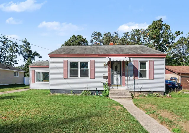 Photo 1 of Single family home for sale at 1461 Creston St, Muskegon, MI 49442 | MLS# 65026053874 | Listing updated on 2026-10-27