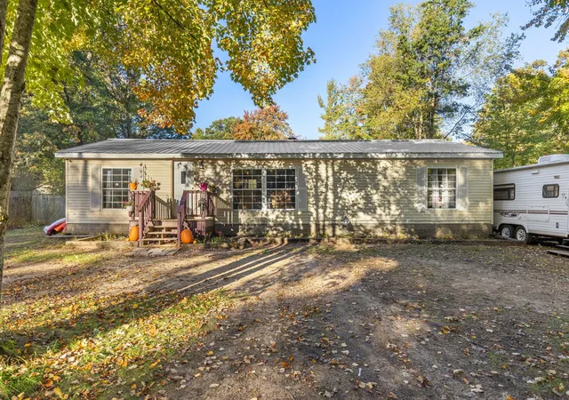 Photo 1 of Single family home for sale at 1125 S Ransom Rd, White Cloud, MI 49349 | MLS# 72026053884 | Listing updated on 2026-10-09