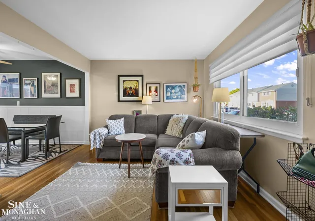 Photo 3 of Condo for sale at 32012 Williamsburg St, Saint Clair Shores, MI 48082 | MLS# 58050224373 | Listing updated on 2026-10-13